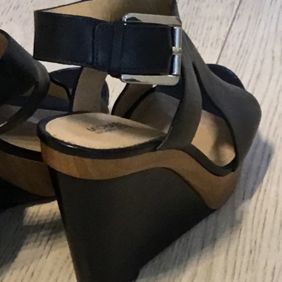 Michael Kor Wedge Sandals - Picture 2 of 9